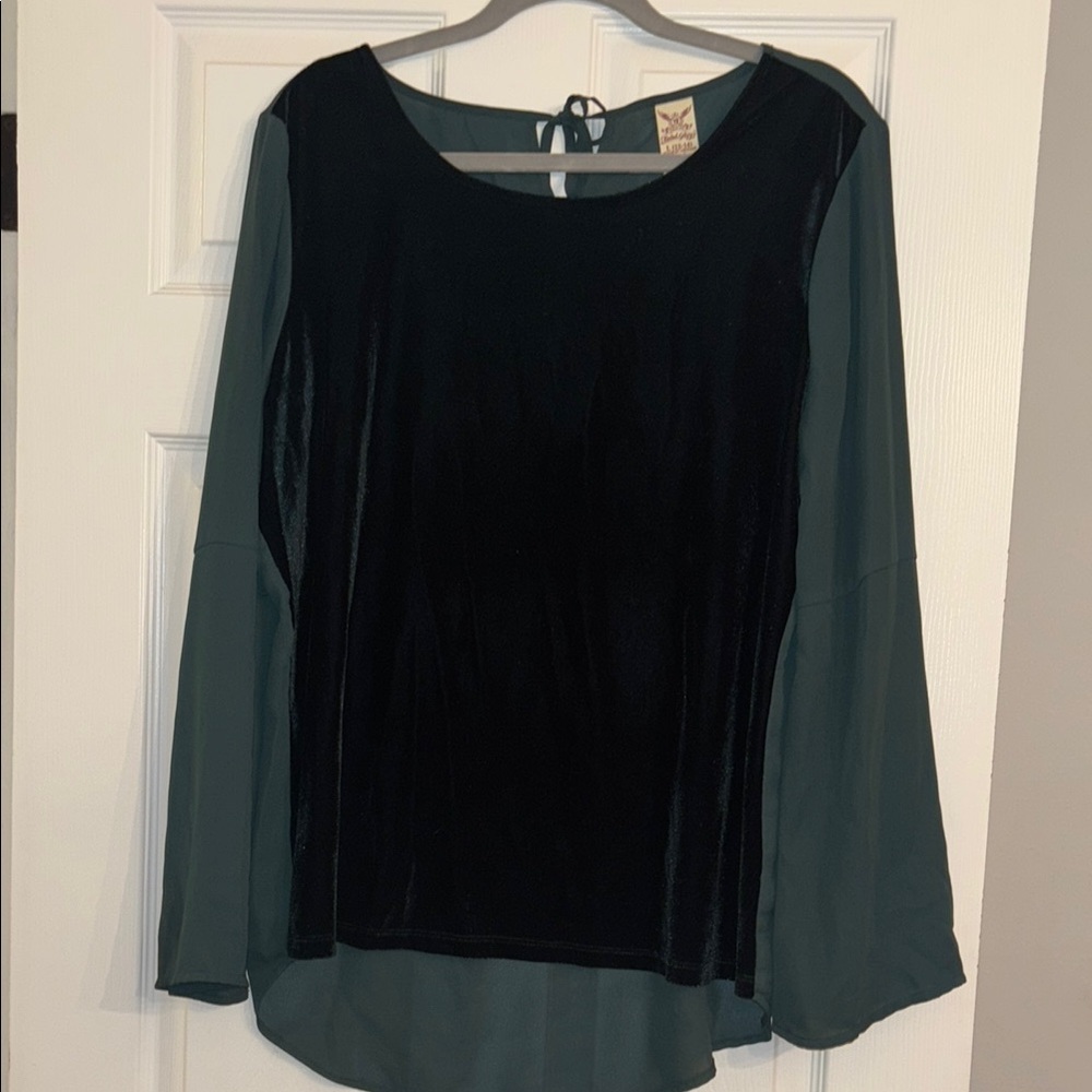 Green Women's Top Large